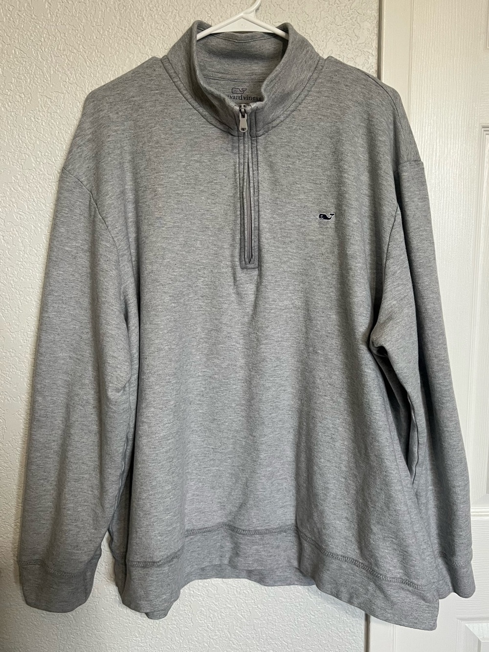 Vineyard Vines Men's Light Gray Half-Zip Pullover Sweater - Picture 1 of 5
